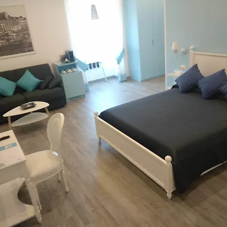 Napoletana Gasthuis 4*