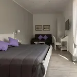 Napoletana Guest house 4*